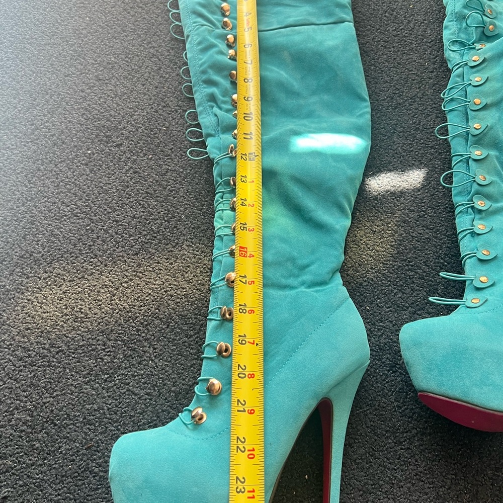 Chic Turquoise Lace-Up Heeled Boots - Picture 6 of 10